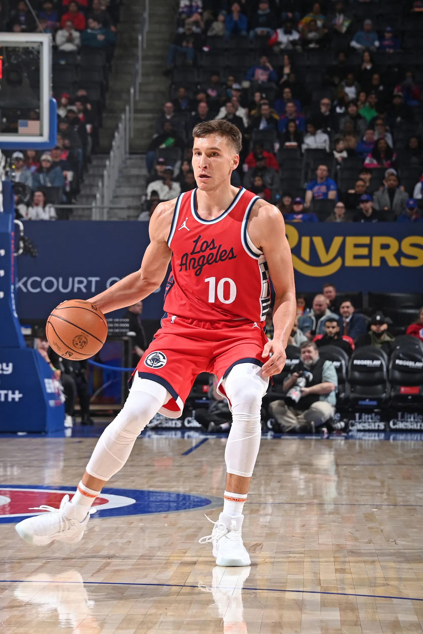 kaiyun包含NBA季后赛倒计时，马赛赛前手感冰凉，细节引发关注，气氛紧张，资深球员宣示担当的词条