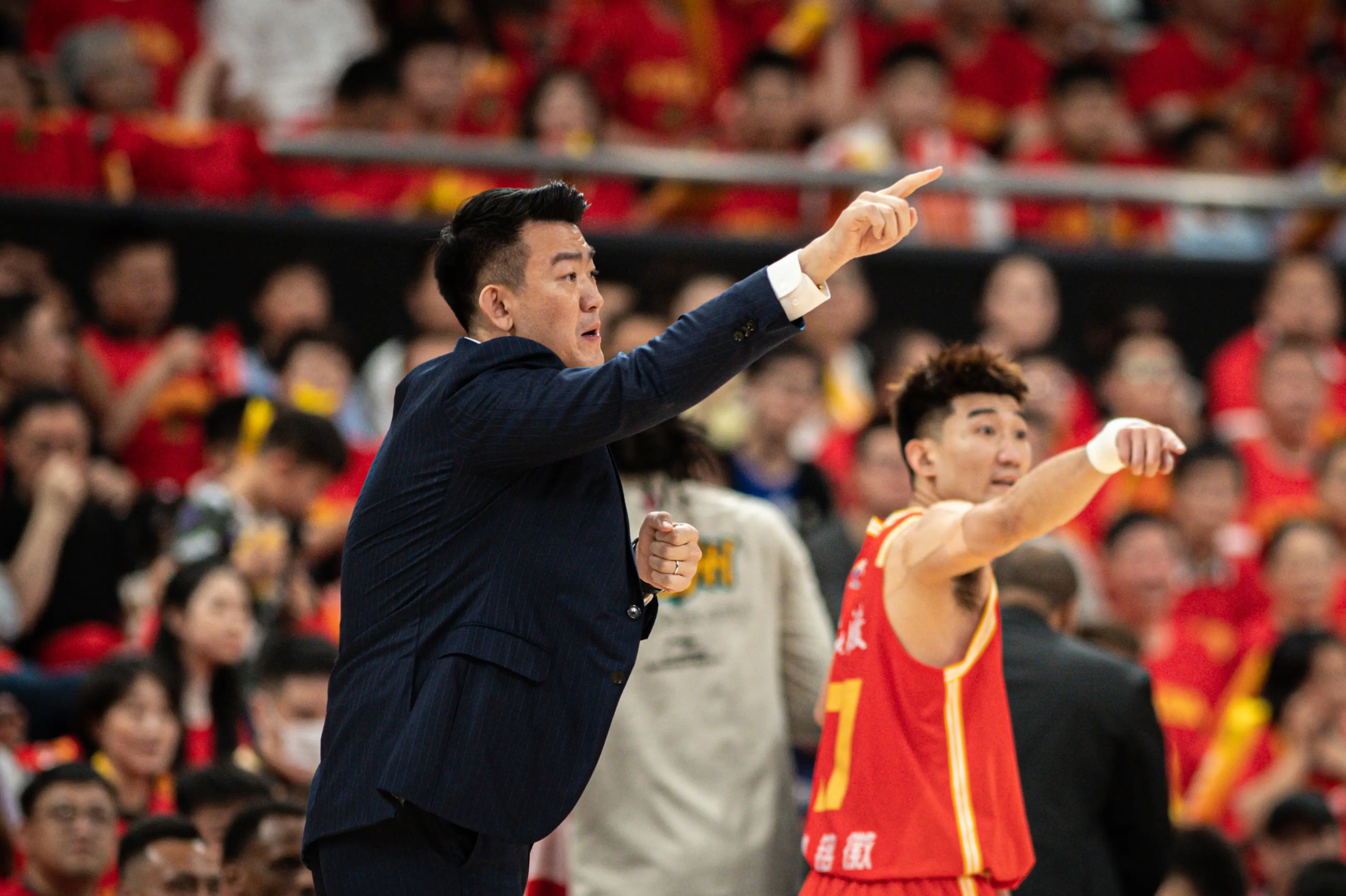 开云品牌站点风云突变！武汉三镇集结日绝杀压哨，CBA季后赛版图或变，震撼外界，资深球员宣示担当的简单介绍